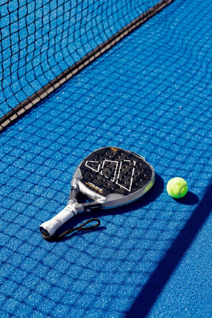 Raquette de padel pour joueur intermédiaire : notre guide complet